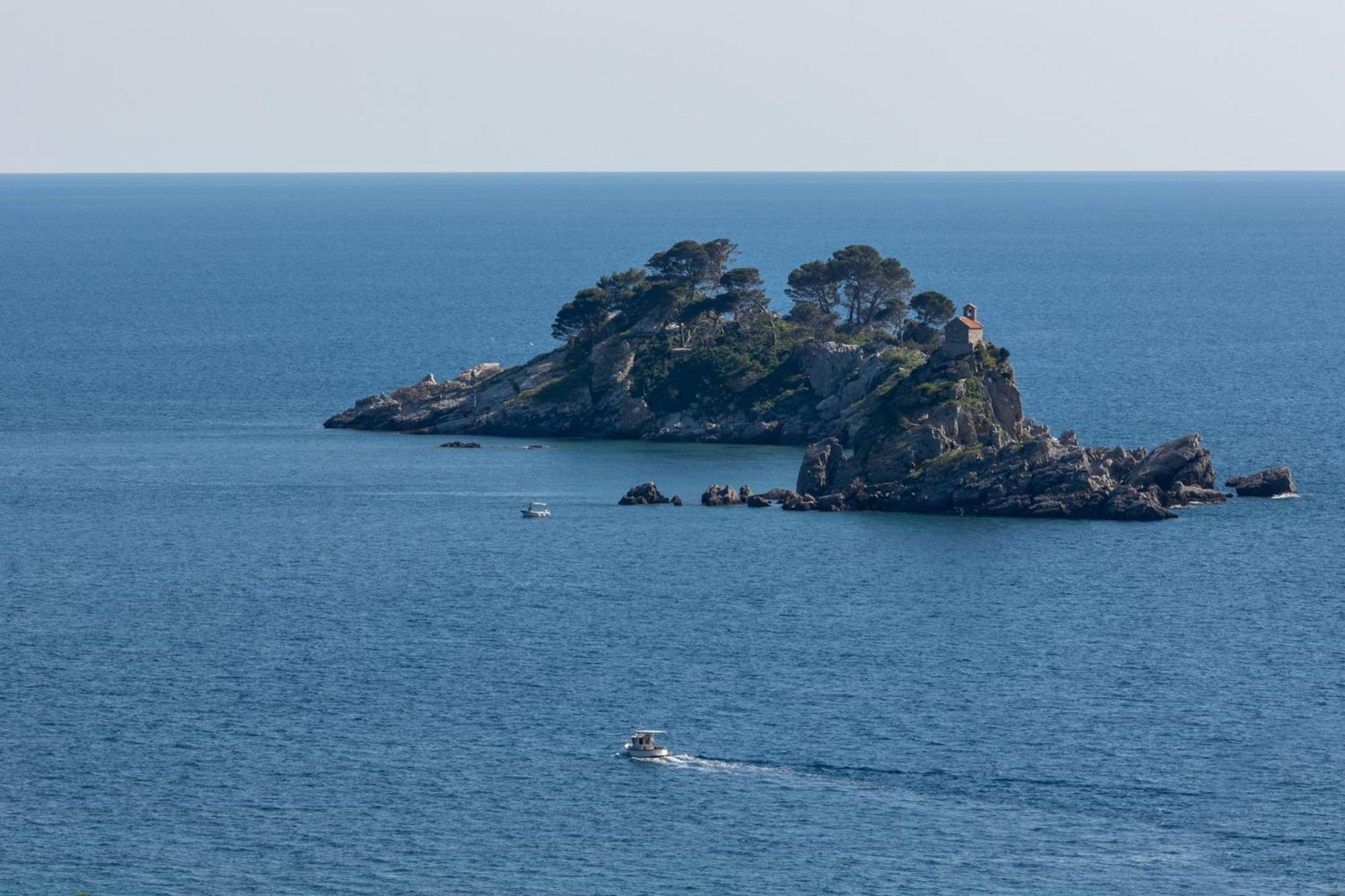 Apartmani Agape Petrovac ภายนอก รูปภาพ