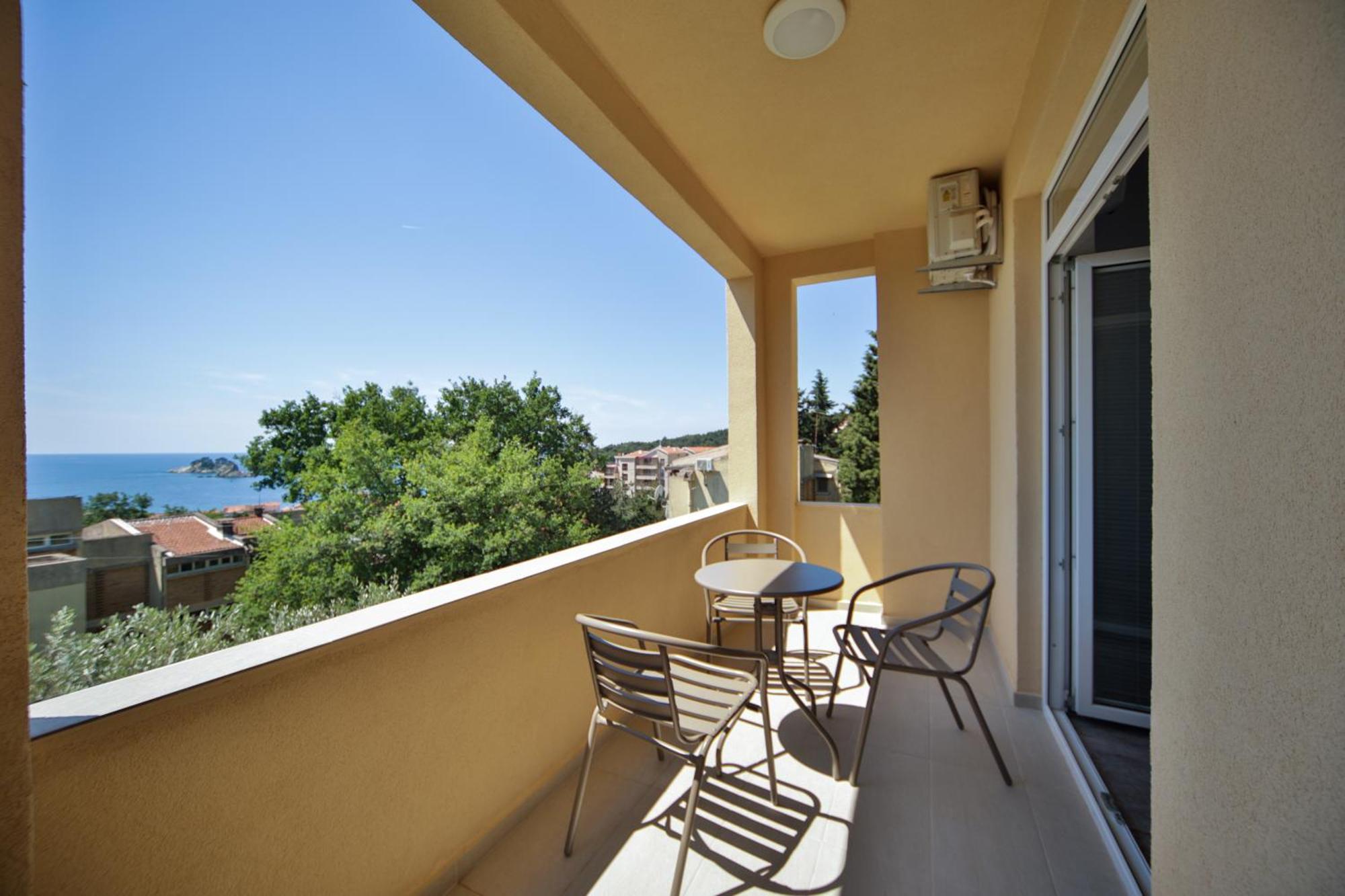 Apartmani Agape Petrovac ภายนอก รูปภาพ