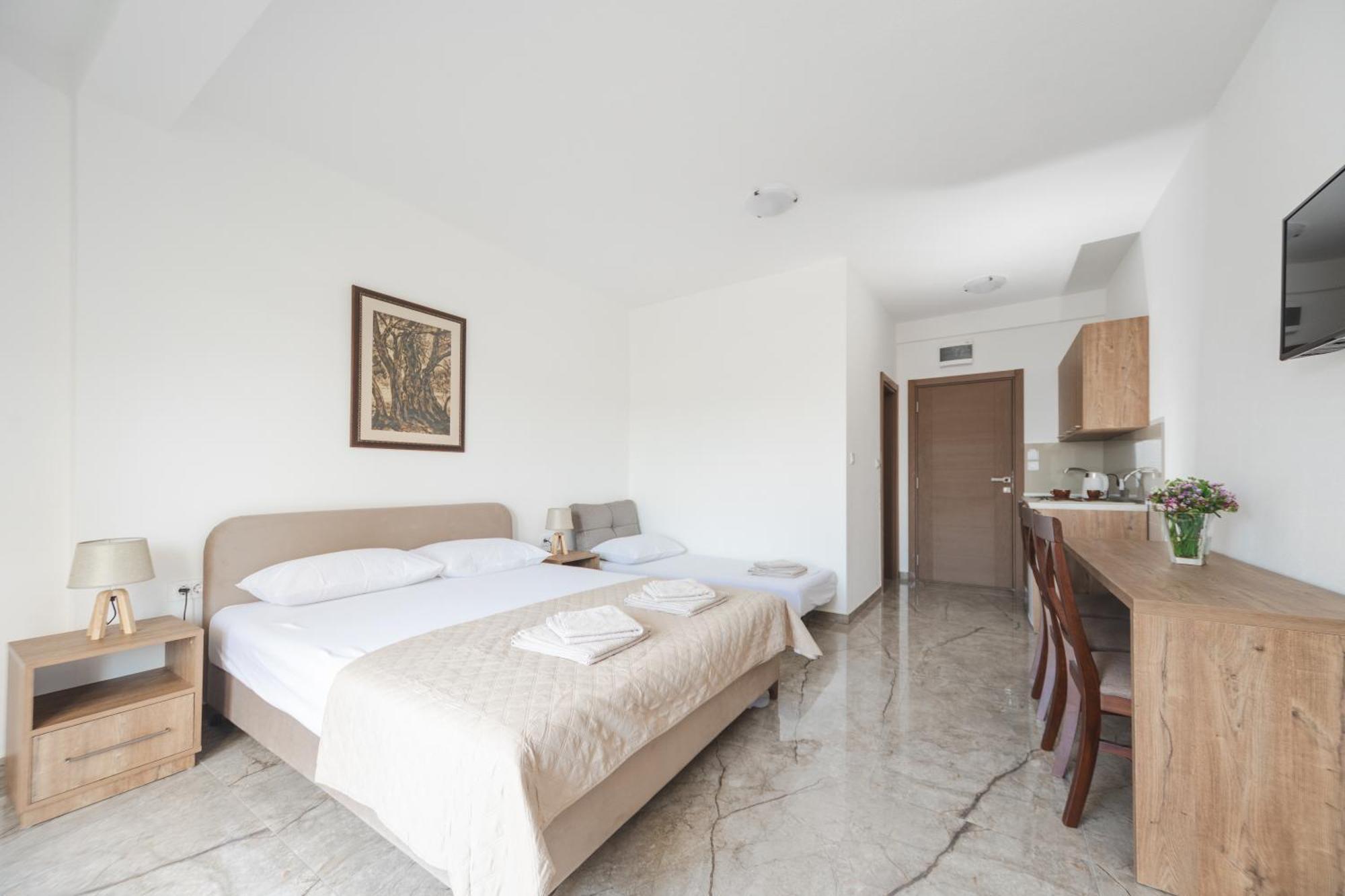 Apartmani Agape Petrovac ภายนอก รูปภาพ