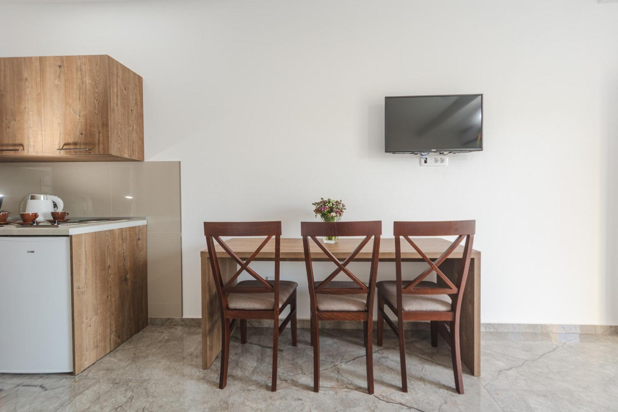 Apartmani Agape Petrovac ภายนอก รูปภาพ