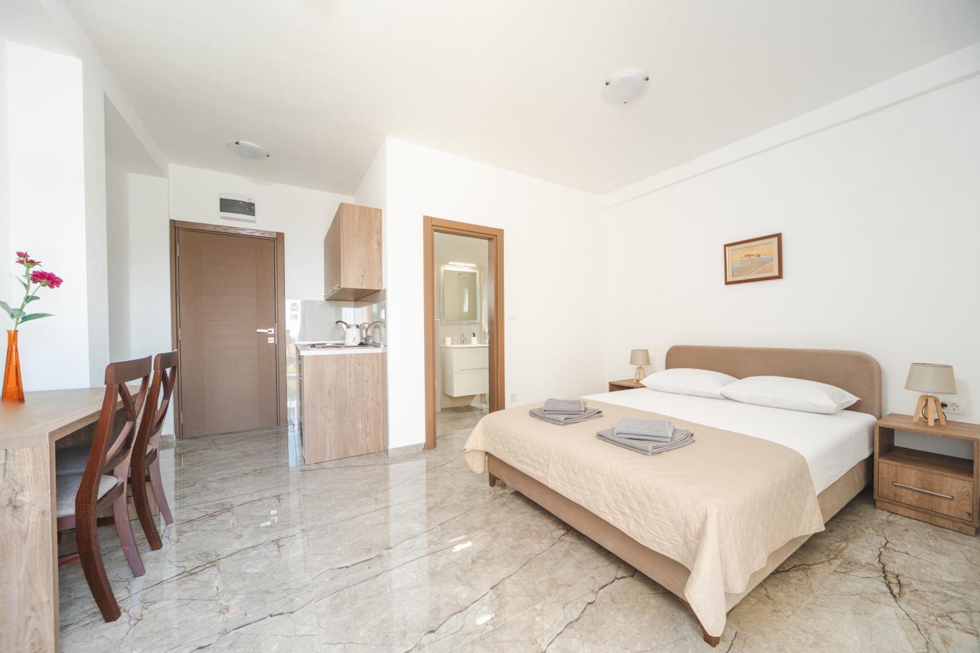 Apartmani Agape Petrovac ภายนอก รูปภาพ
