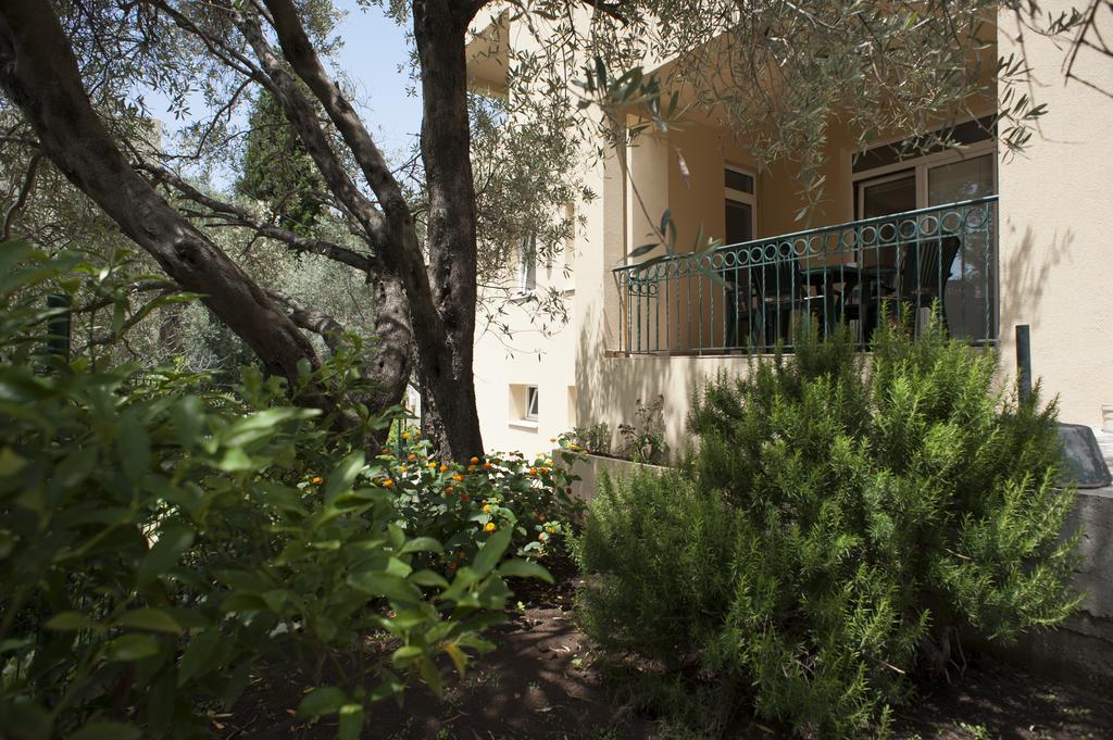 Apartmani Agape Petrovac ภายนอก รูปภาพ
