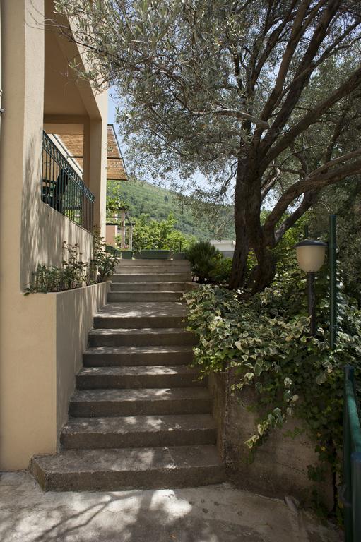 Apartmani Agape Petrovac ภายนอก รูปภาพ
