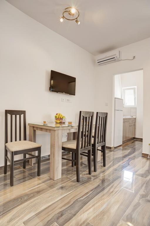 Apartmani Agape Petrovac ภายนอก รูปภาพ