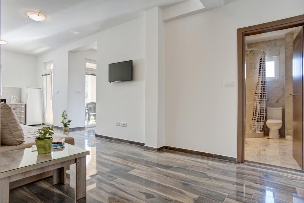 Apartmani Agape Petrovac ภายนอก รูปภาพ
