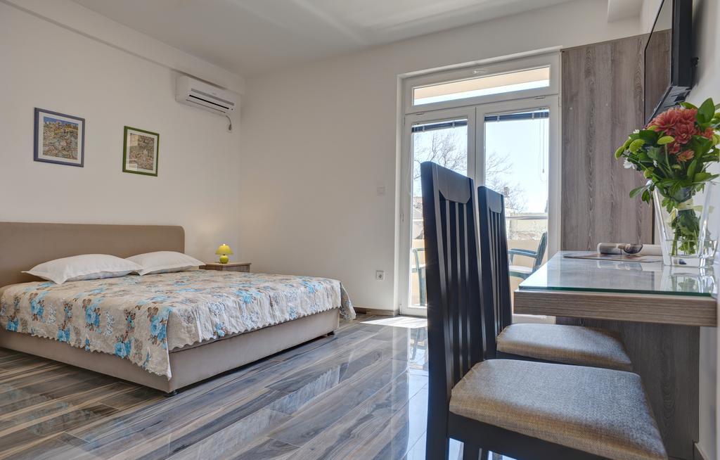 Apartmani Agape Petrovac ภายนอก รูปภาพ
